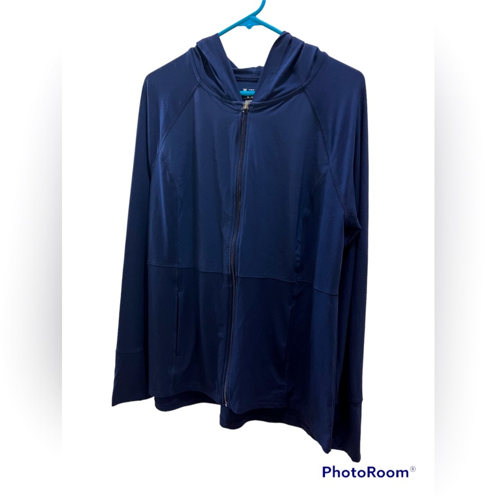 XL Tek gear lightweight hoodie